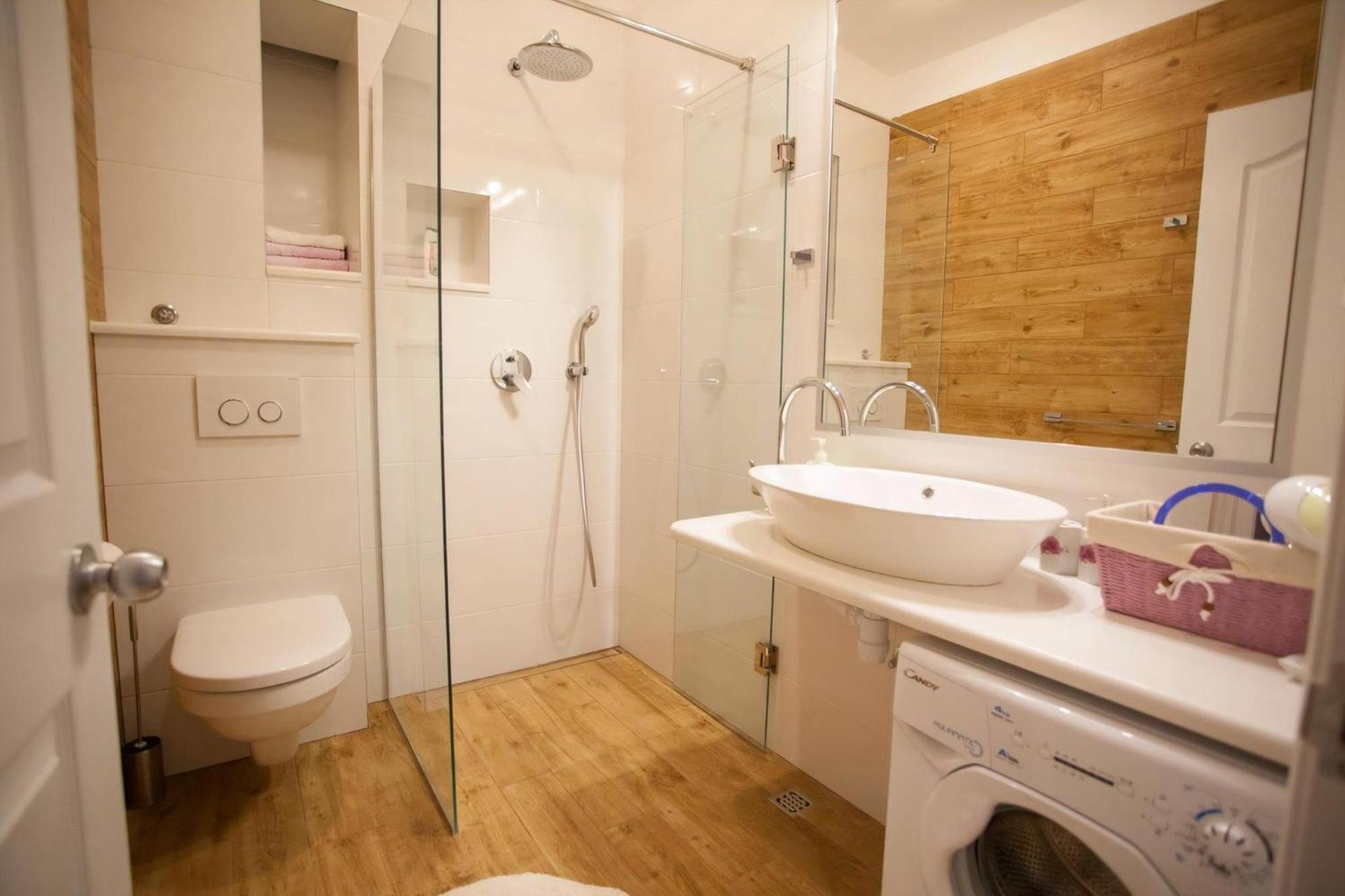 In Bidol Mit Eigenem Balkon Appartement *